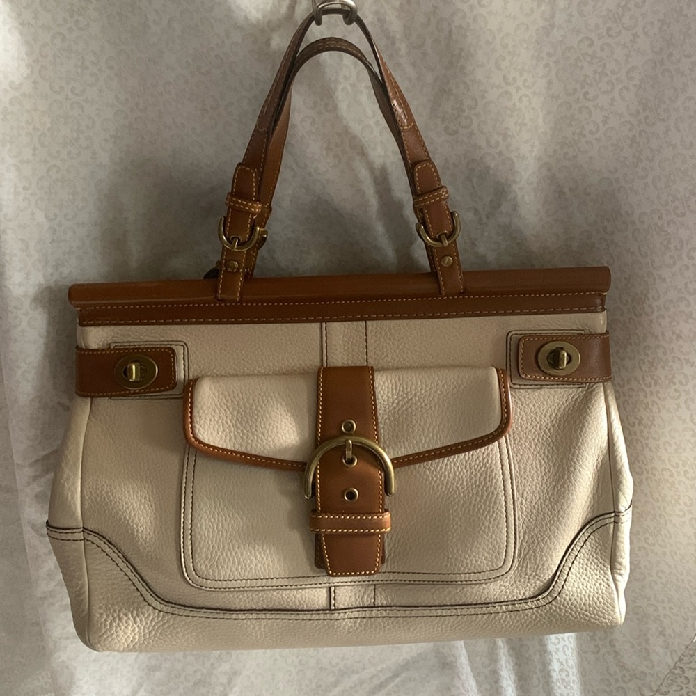 COACH soho dowel top dual-toned satchel handbag